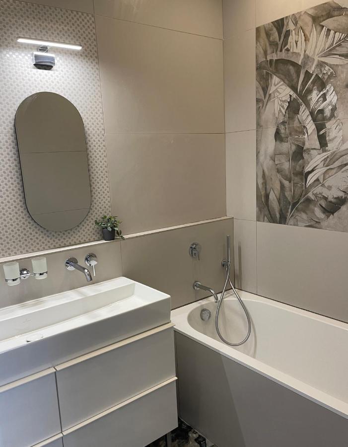 Appartement Le Palais Du Commerce Vichy Esterno foto