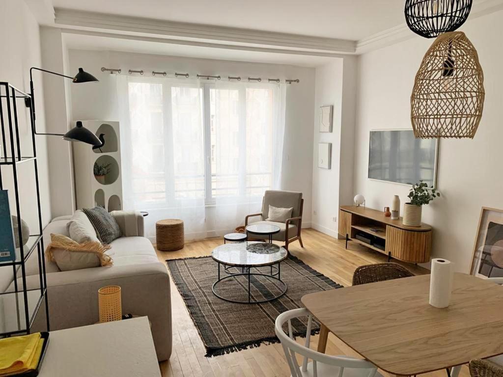 Appartement Le Palais Du Commerce Vichy Esterno foto